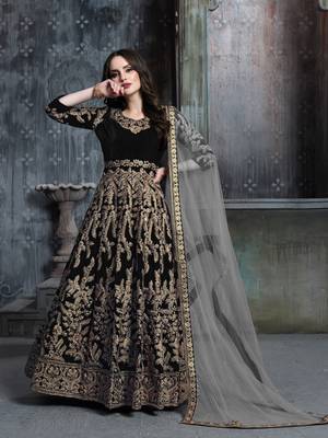 Black embroidered velvet salwar 1