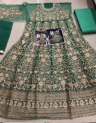 Green embroidered santoon salwar 3