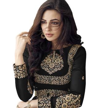 Black Georgette Embroidered Salwar With Dupatta 3