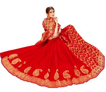 Red woven cotton saree with blouse 5