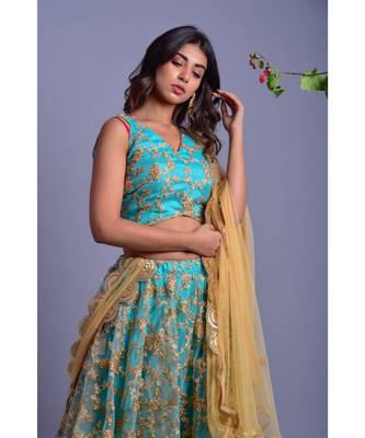 AQUA BUE LEHENGA SET WITH GOLDEN DUPATTA 3