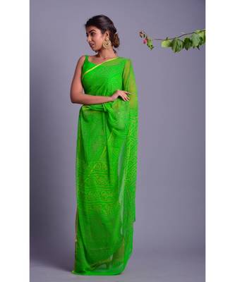 green printed bandhej chiffon saree with blouse 2