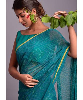 green printed bandhej chiffon saree with blouse 3