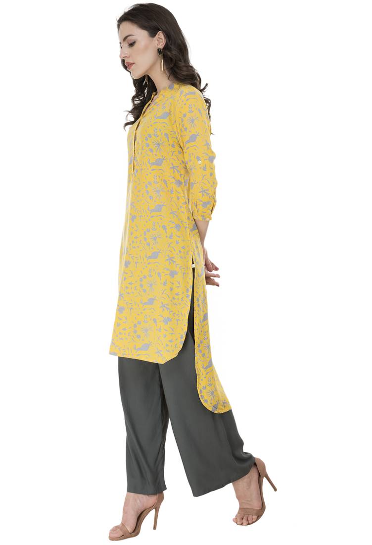Women Yellow Printed rayon Straight Kurti 