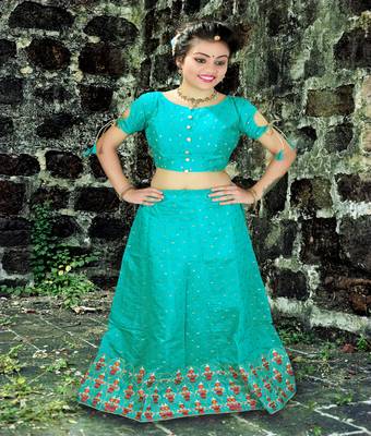 Light-golden embroidered jacquard semi stitched lehenga 1