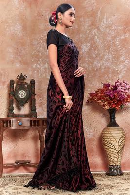 Maroon plain silk saree with blouse 3