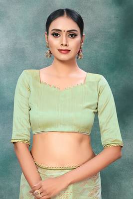 Green plain silk saree with blouse 5