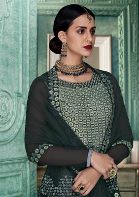 Black embroidered georgette salwar 4