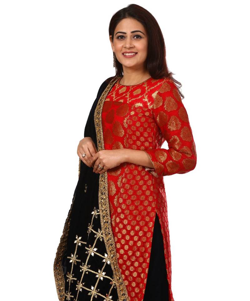 Red Melange Georgette Banarsi Kurti with Velvet Palazzo and Navy Blue Mirror Velvet Stole