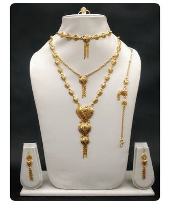 Gold Necklace Set 1
