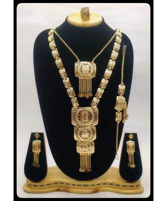 Gold Necklace Set 1