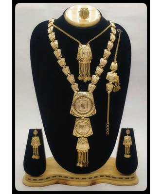 Gold Necklace Set 1