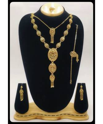 Gold Necklace Set 1