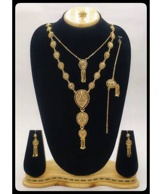 Gold Necklace Set 1