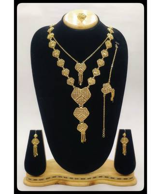 Gold Necklace Set 1