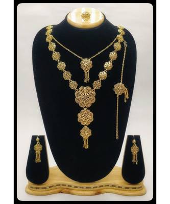Gold Necklace Set 1