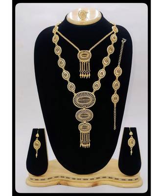 Gold Necklace Set 1