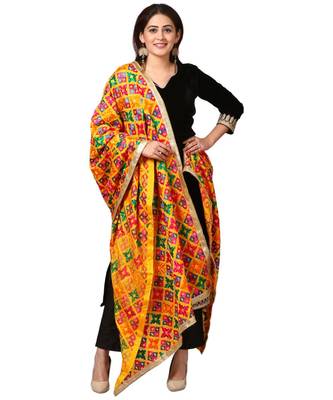 Festive Black Straight Velvet Kurti with Straight Pants and Splashing Colors Phulkari Dupatta 1