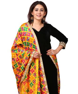 Festive Black Straight Velvet Kurti with Straight Pants and Splashing Colors Phulkari Dupatta 4