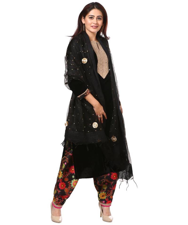 Black Gold Velvet Kurti with Floral Printed Salwar and Black Gotta Flower Organza Dupatta