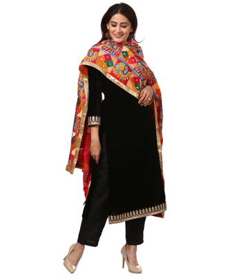 Festive Black Straight Velvet Kurti with Straight Pants and Peacock Diamond Colorful Phulkari Dupatta 3
