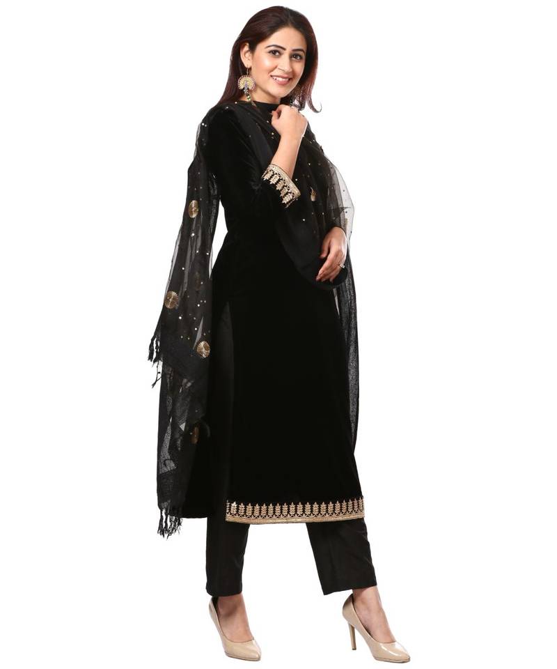 Festive Black Straight Velvet Kurti with Straight Pants and Black Gotta Flower Organza Dupatta