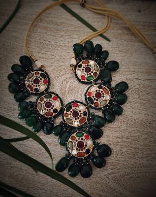 Multicoloured Gold Tone Choker Necklace 1