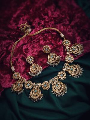 Turquoise Gold Tone Kundan Inspired Necklace 1