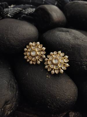 Gold Tone Kundan Inspired Studs 2