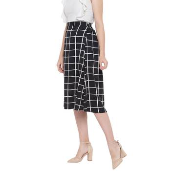Black printed Crepe skirts 3