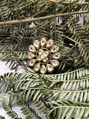 Gold Tone Kundan Inspired Ring 2