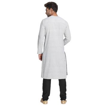White Printed Cotton Men Kurtas 3