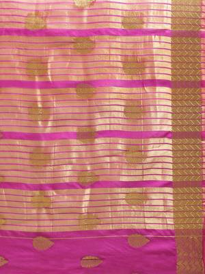 Kimisha Women's Magenta Color Silk Blend Kanjivaram Saree 4