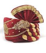Groom Pagadi In Velvet With Handwork