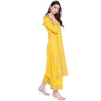 Yellow printed rayon kurtas-and-kurtis 3