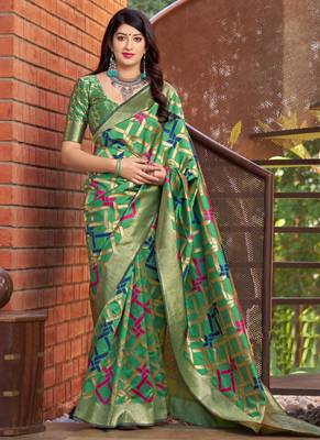 Green woven banarasi silk saree with blouse 1