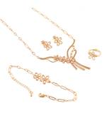 Rose Gold Elegant Stylish Flower Design Special Valentine Gift Necklace Set