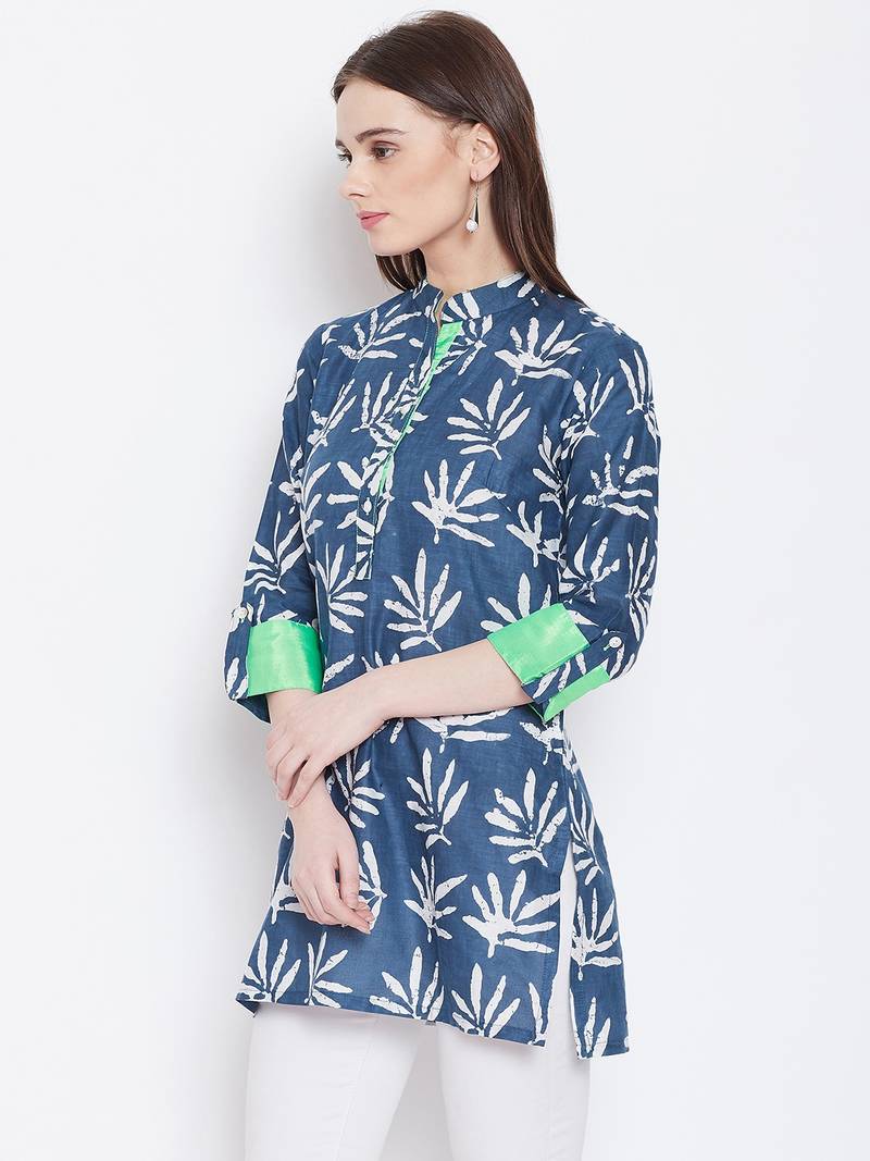 Women Navy Blue Color Floral Printed Cotton Kurti