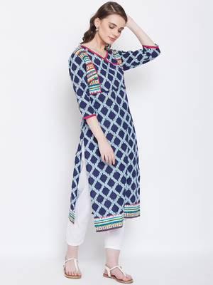 Women Navy and Multicolor Printed Cotton Kurti 4