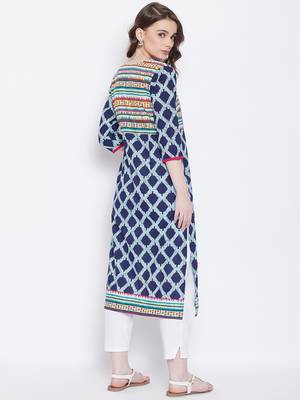 Women Navy and Multicolor Printed Cotton Kurti 5