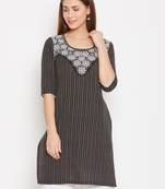 Women Black Color Floral Emrboidered Cotton Kurti