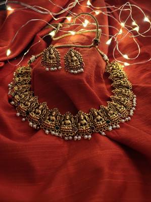Gold Tone Temple Work Necklace Set With Pearls 1