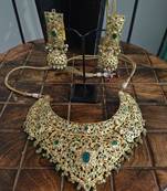 Green Gold Tone Jadau Necklace Set