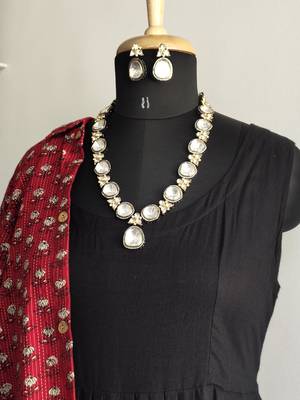 Silver Tone Uncut Victorian Necklace Set 2