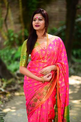 Pink woven banarasi saree with blouse 2
