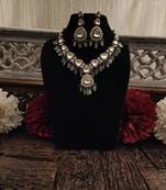 Green Silver Tone Victorian Necklace Set