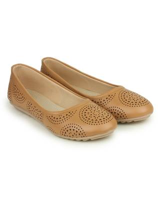 Beautiful Beige color synthetic material Bellies for womens 1