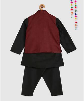 full sleeves kurta and pajama- black, with maroon tussar silk jacket with brooch 2