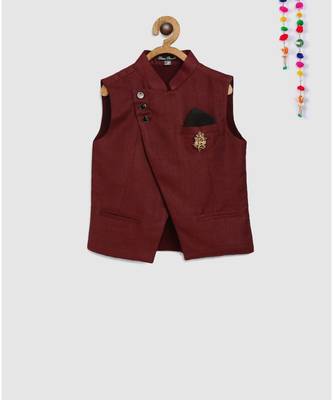 full sleeves kurta and pajama- black, with maroon tussar silk jacket with brooch 5