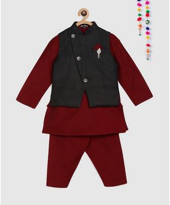 full sleeves kurta and pajama- maroon, with black tussar silk jacket with brooch 1
